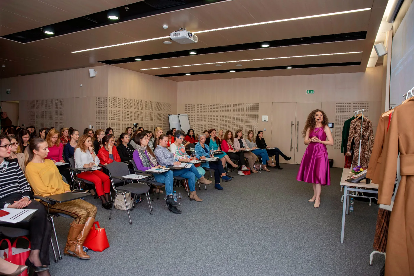 Dress for Success събития за The Mall, Grand Hotel, Porsche и други – 2